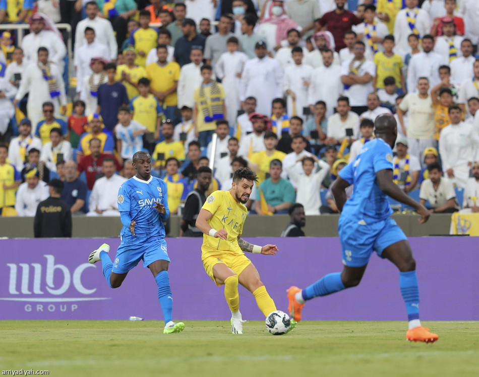 بـ10 لاعبين.. النصر يقهر الهلال.. ويخطف كأس سلمان