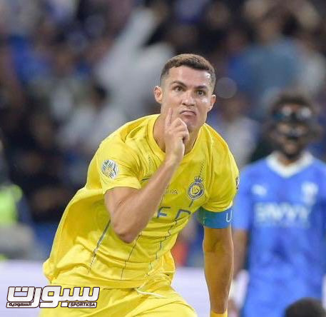 كريستيانو رونالدو يحتفل بهدف مع النصر