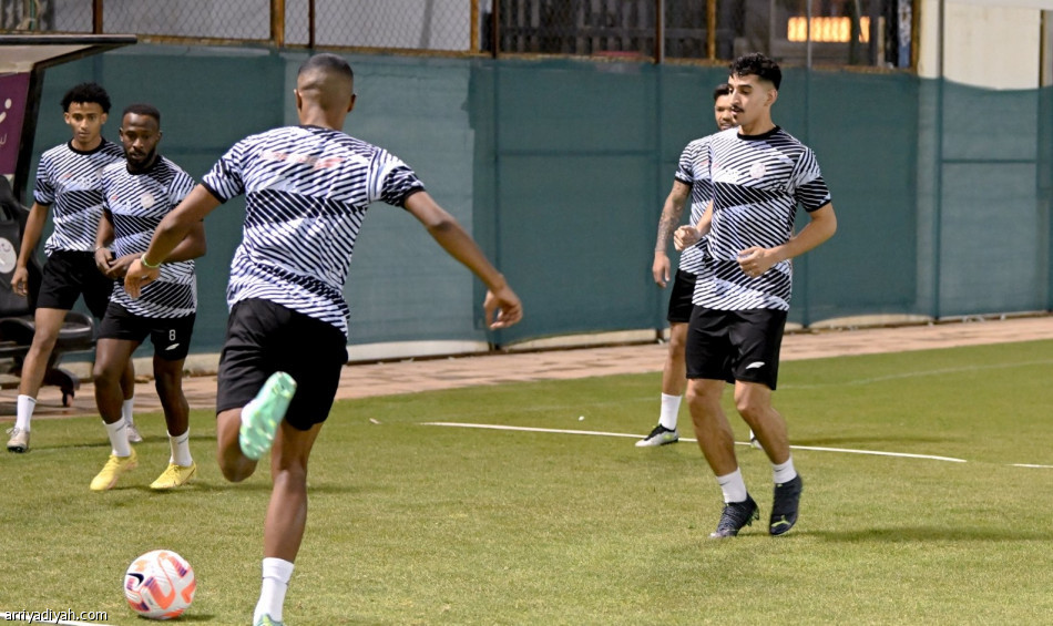 الشباب.. براون يطمئن على تكتيك الهلال