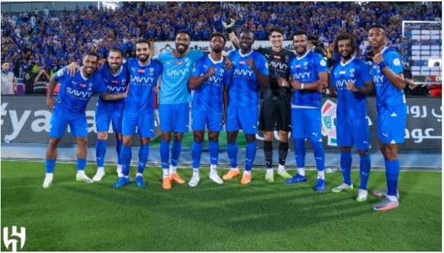 الهلال جماعية احتفال