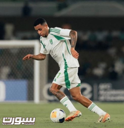 الكساندر لاعب الأهلي